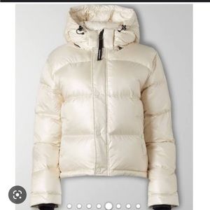 TNA Super Puff Shorty in High Gloss Birch